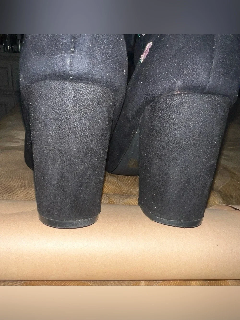 Chase & Chloe Black Floral Embroidered Ankle Booties Size 10